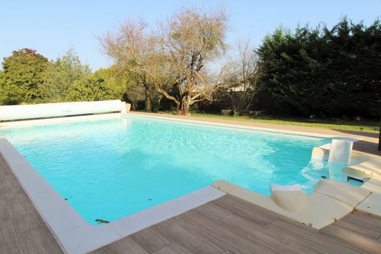 château 14 pièces en vente sur BORDEAUX (33300)